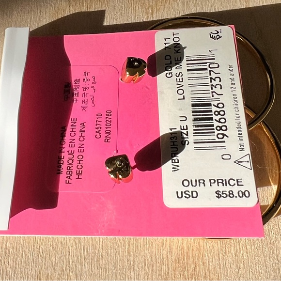 ❤️ Kate Spade Love Me Knot 14k Gold Plate Heart Hoop Earrings - NWT - Picture 8 of 13